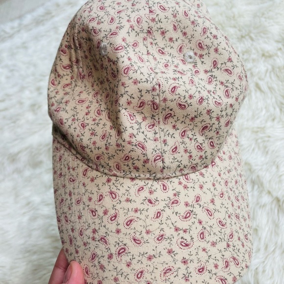 Unbranded Women's Floral/Paisley Hat One Size - Picture 2 of 4